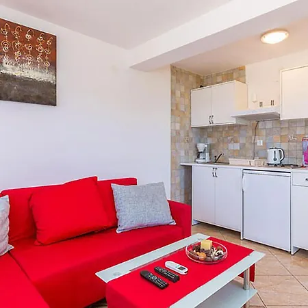 Appartement In 760 *